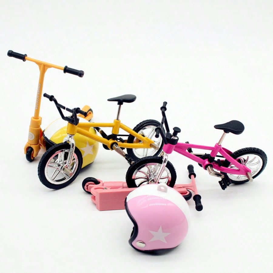 1:12 ชุดจักรยานสกู๊ตเตอร์จิ๋ว  - Scooter Helmet Set บทวิจารณ์และราคา